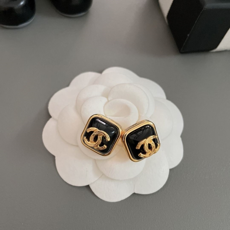 Ch**el earrings